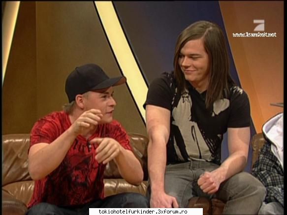 [:X]GeOrG lIsTiNg[:X] - sunt happy atunci ;) :) bye bye - ..::Tokio hotel::..