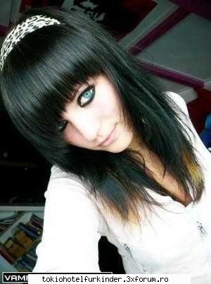 nu e nik;) poze emo